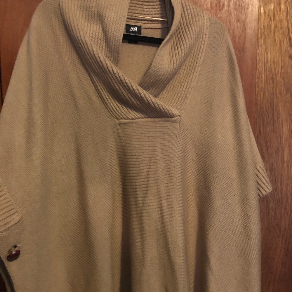 H&M one size poncho